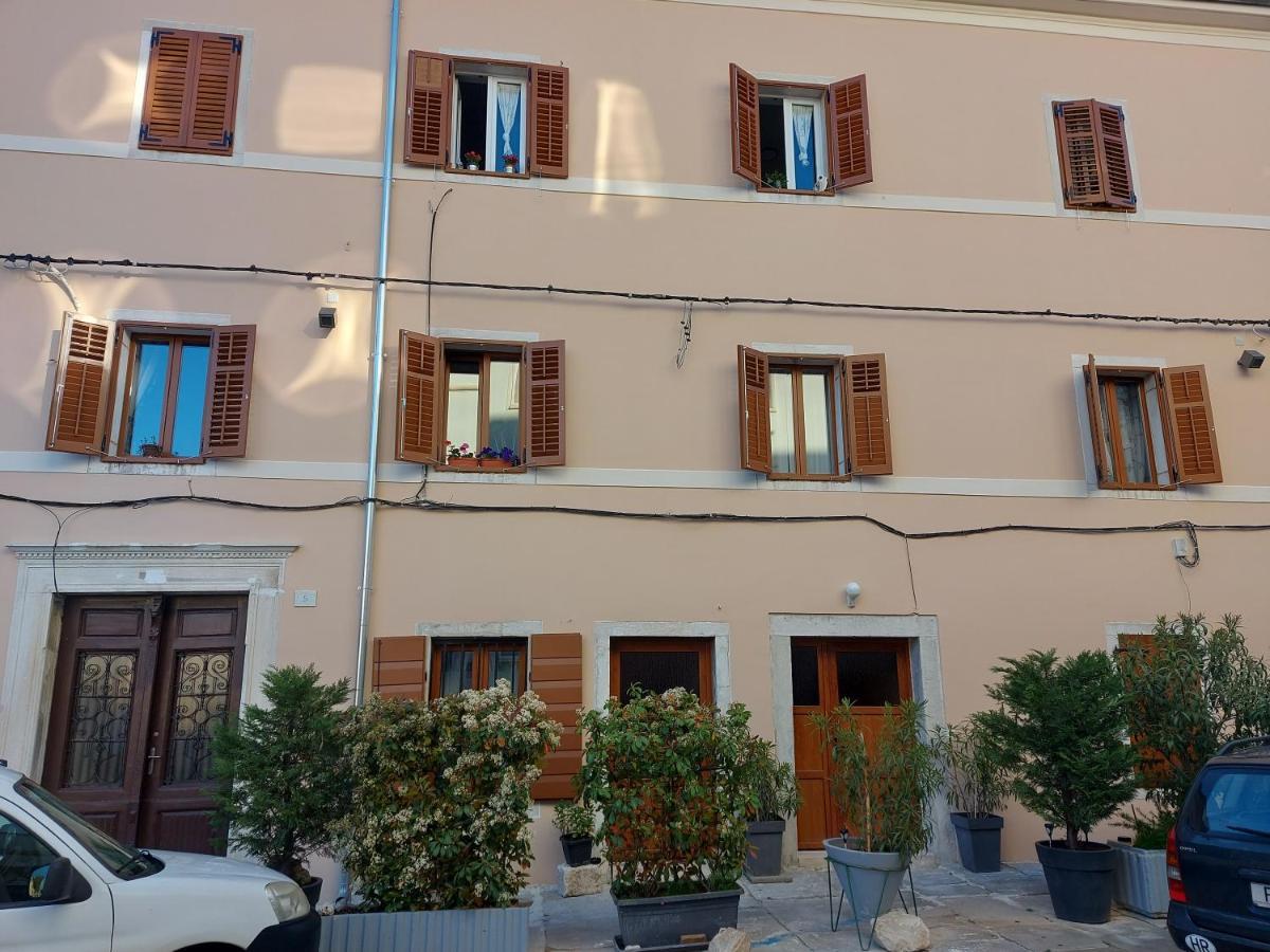 Apartment Irma Pula Exterior foto